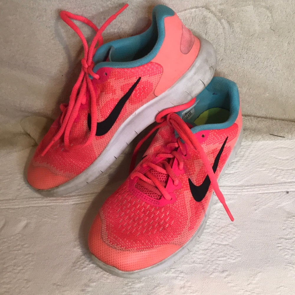 Nike Free Run Pink Sneakers 4